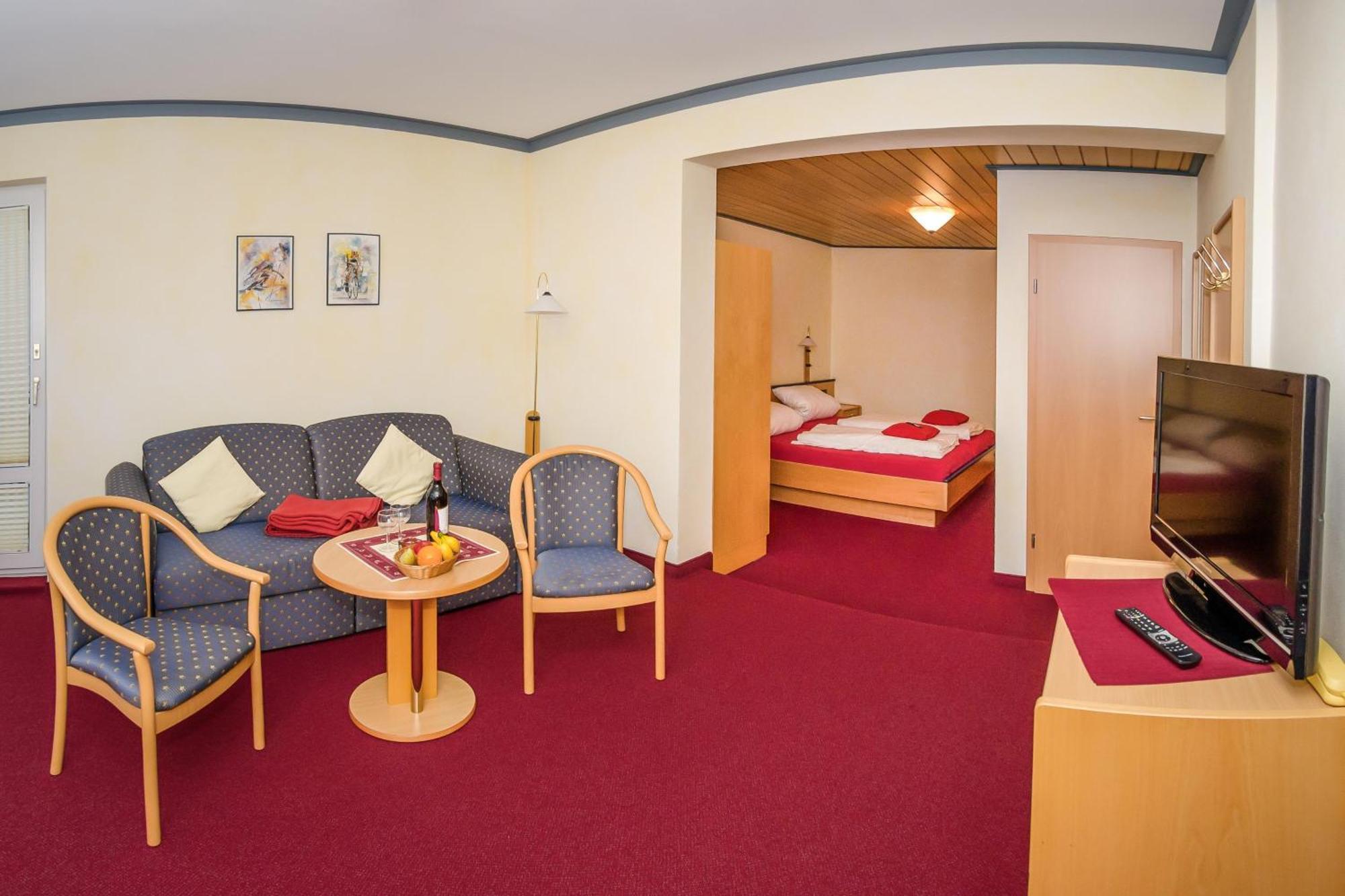 Hotelpension Schroeder Willingen  Bagian luar foto