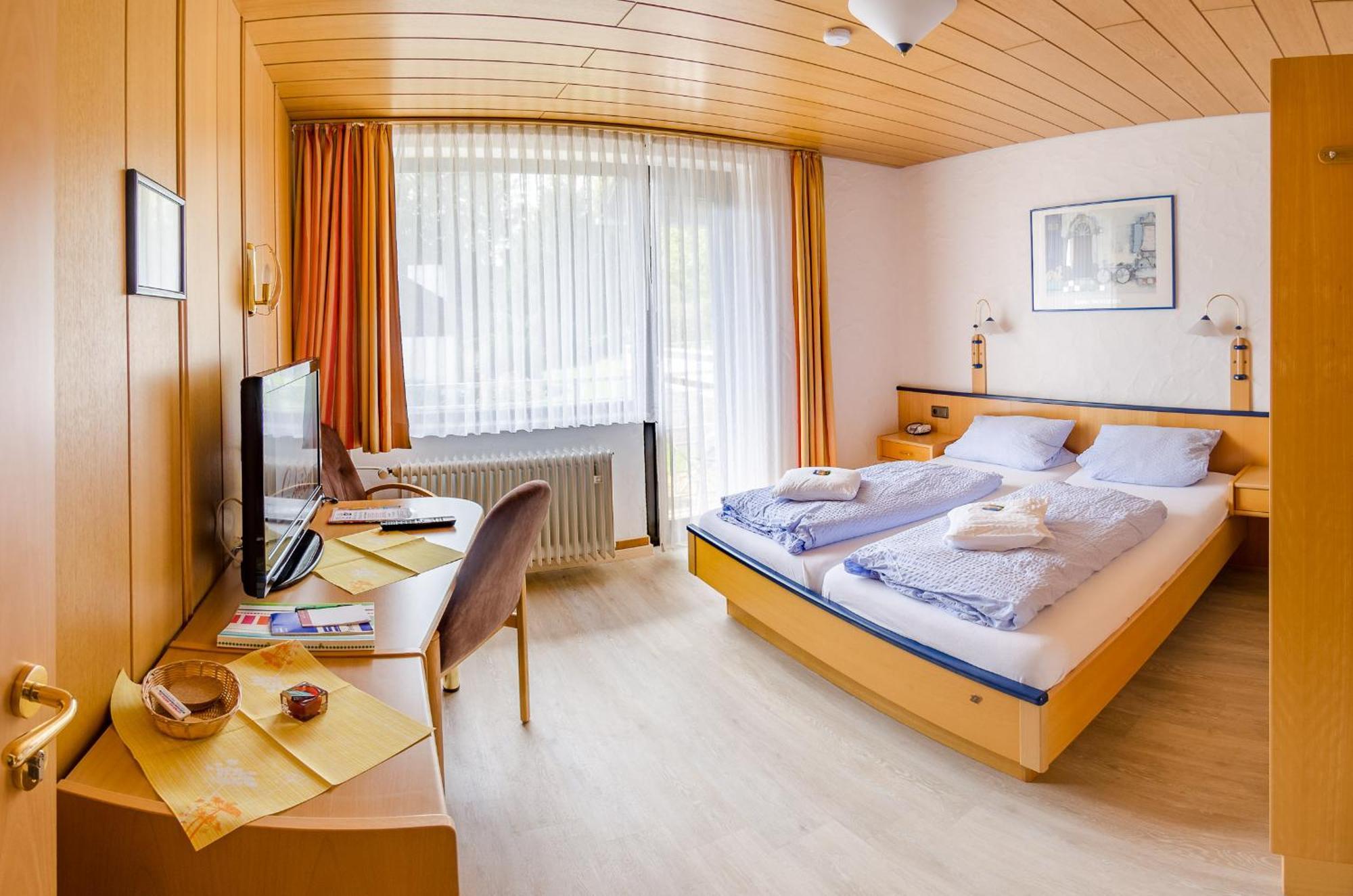 Hotelpension Schroeder Willingen  Bagian luar foto