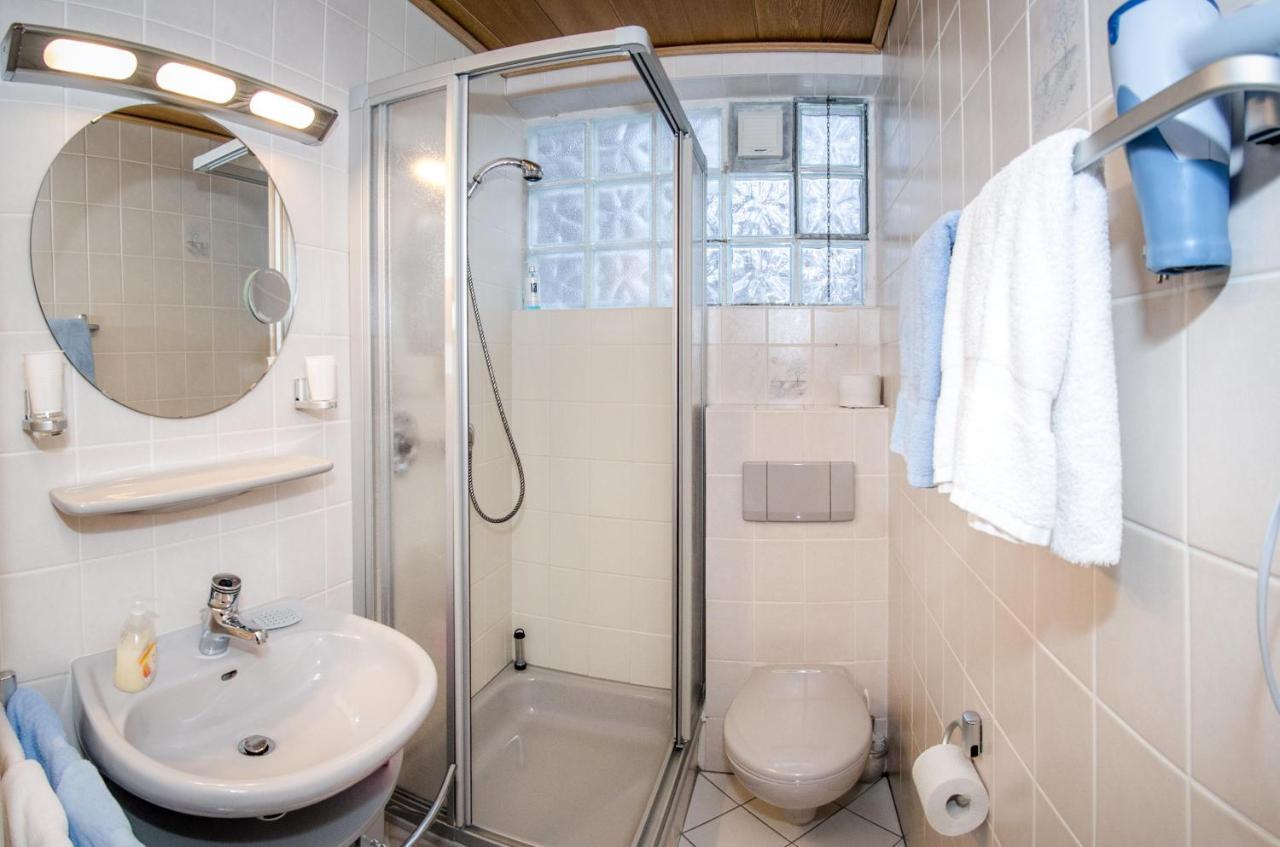 Hotelpension Schroeder Willingen  Bagian luar foto