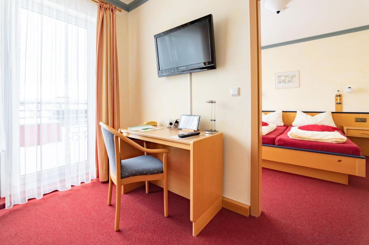 Hotelpension Schroeder Willingen  Bagian luar foto